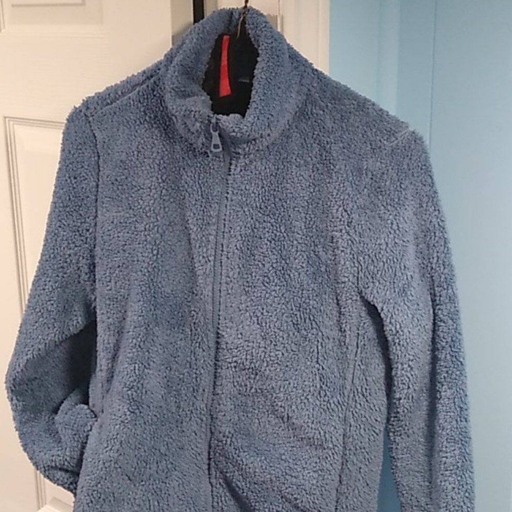 Uniqlo fuzzy sweater